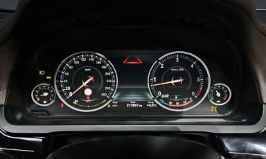 7 Series (F01)
