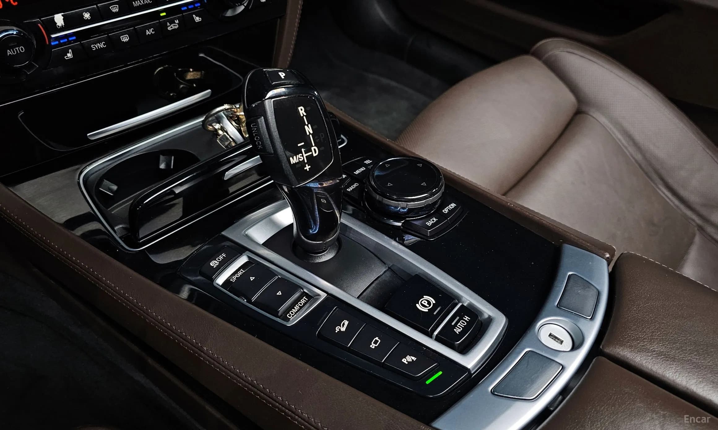 7 Series (F01)