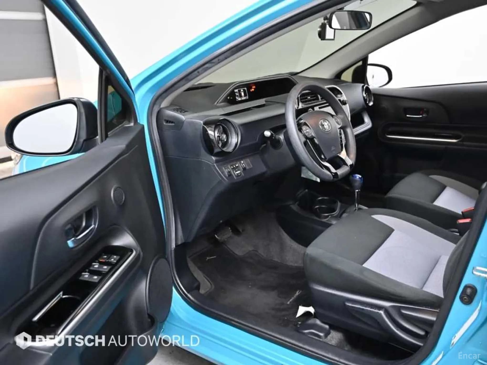 Prius C