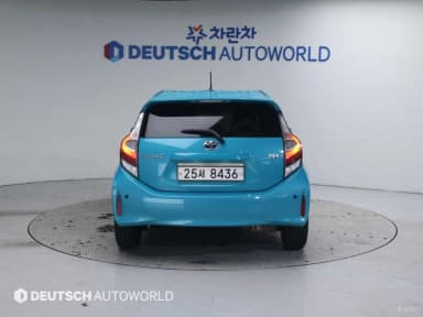 Prius C