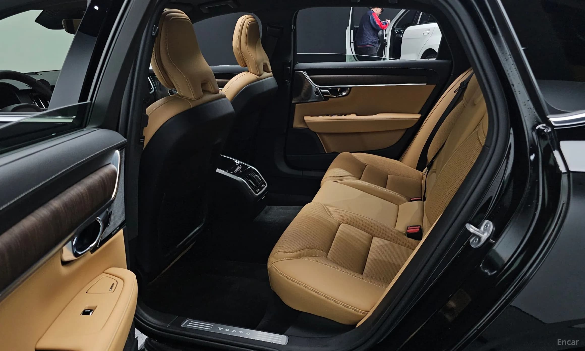 S90