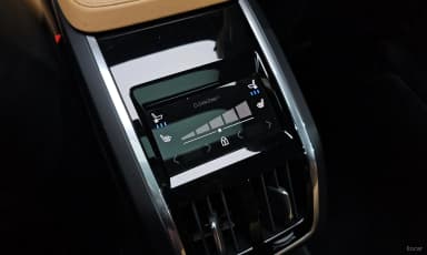 S90
