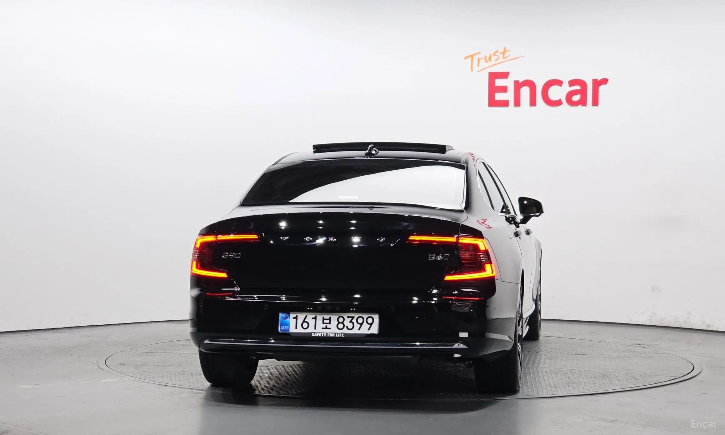S90