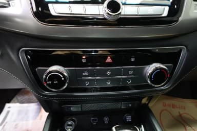 G4 Rexton