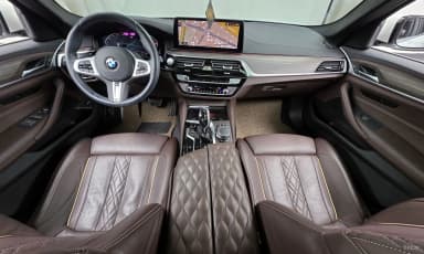 5 Series (G30)