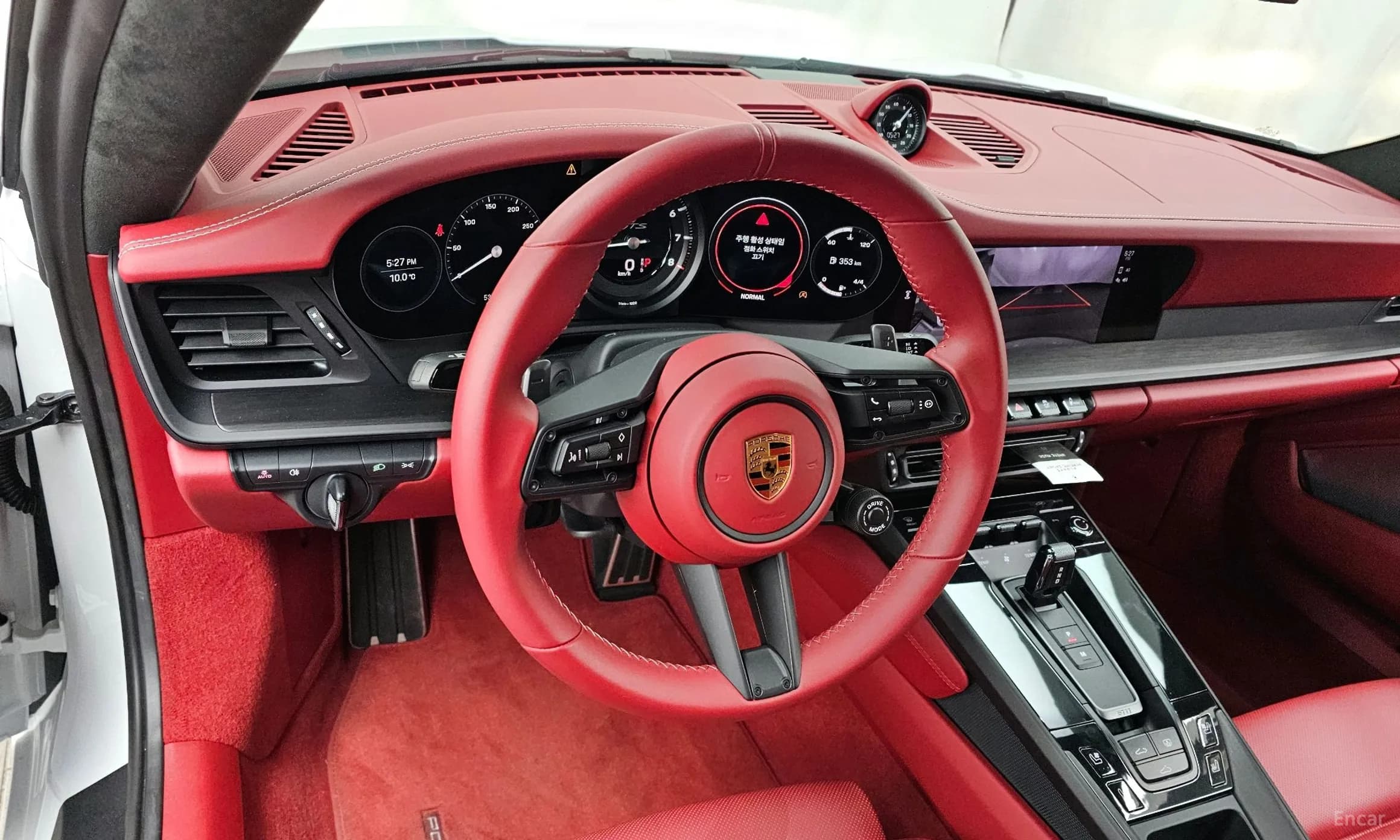911 (992)
