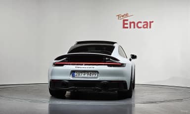 911 (992)