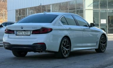 5 Series (G30)