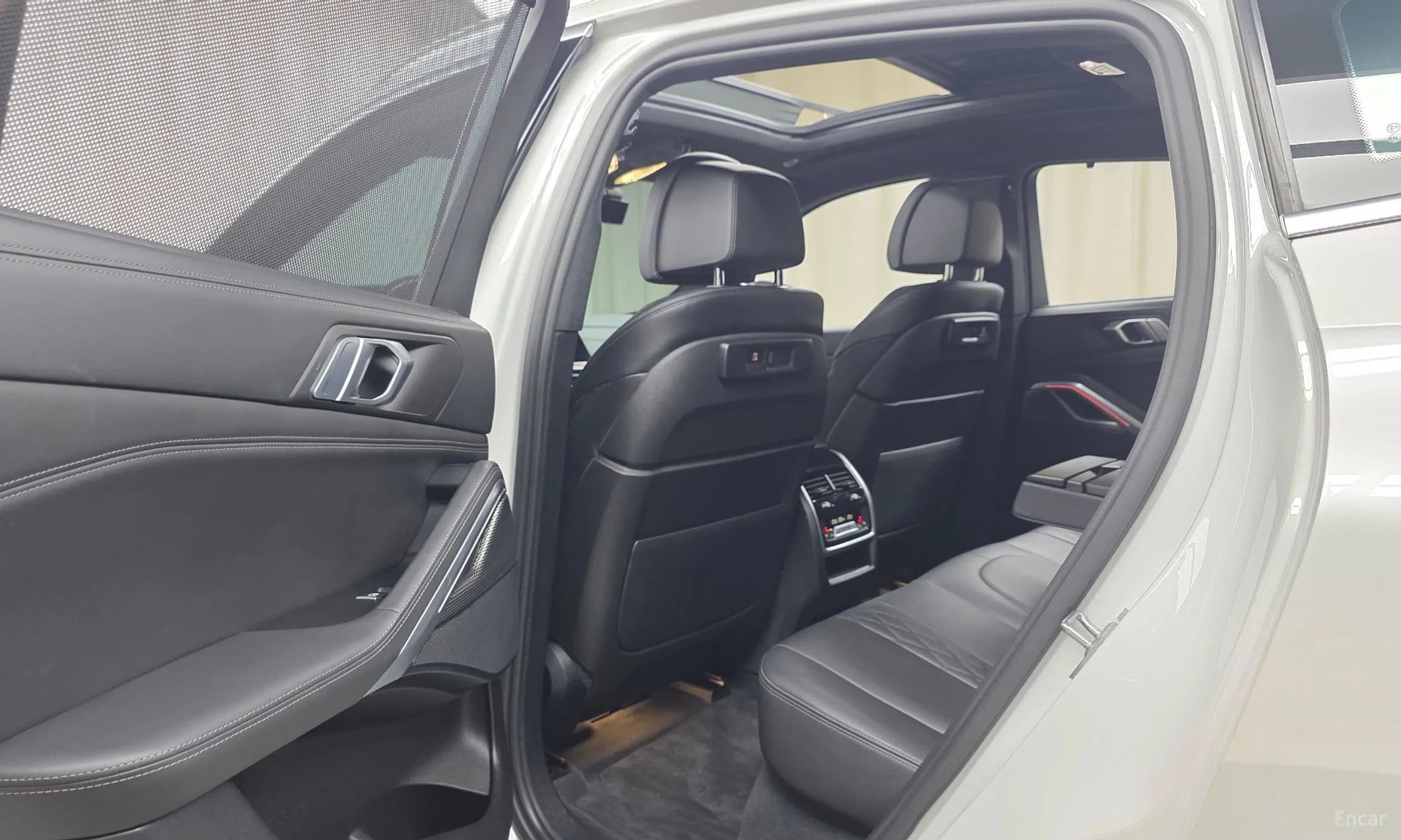 X6 (G06)