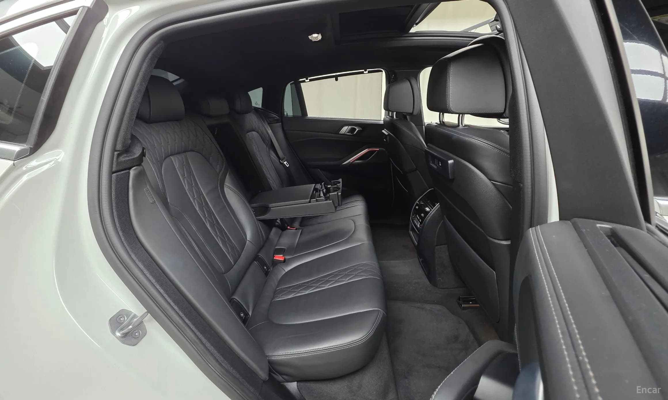 X6 (G06)