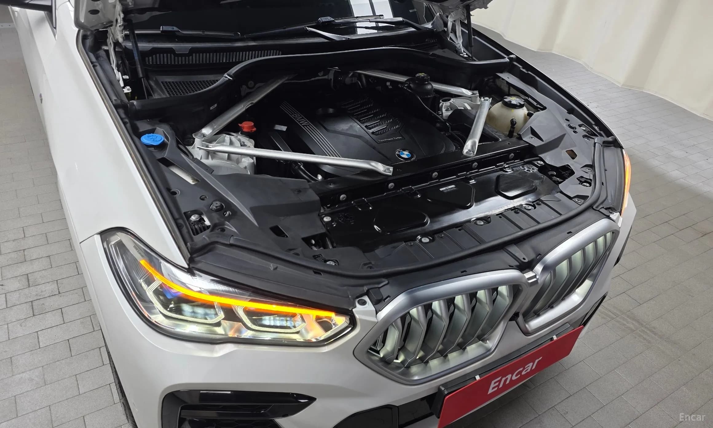 X6 (G06)
