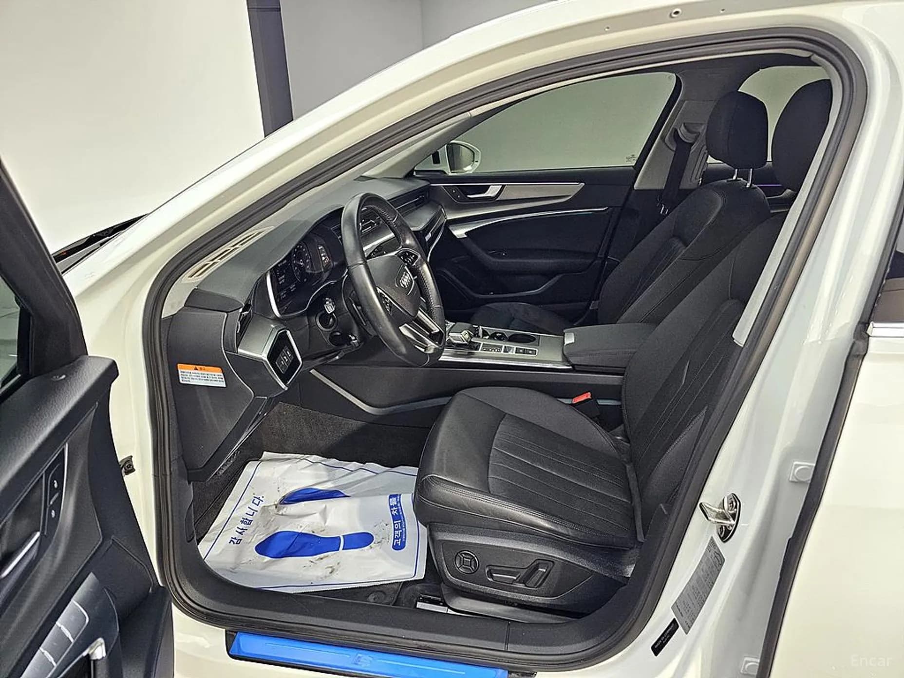 A6 (C8)