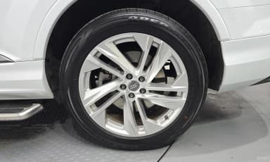 Q7 (4M)