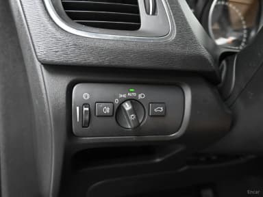 V40