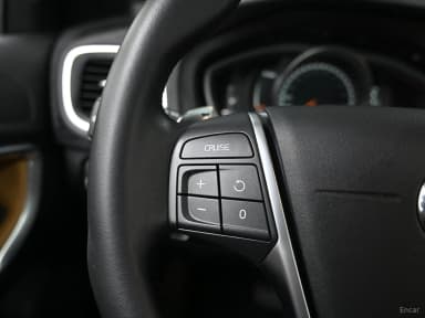V40