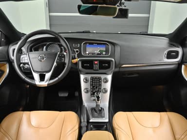V40