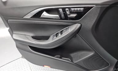 Q30