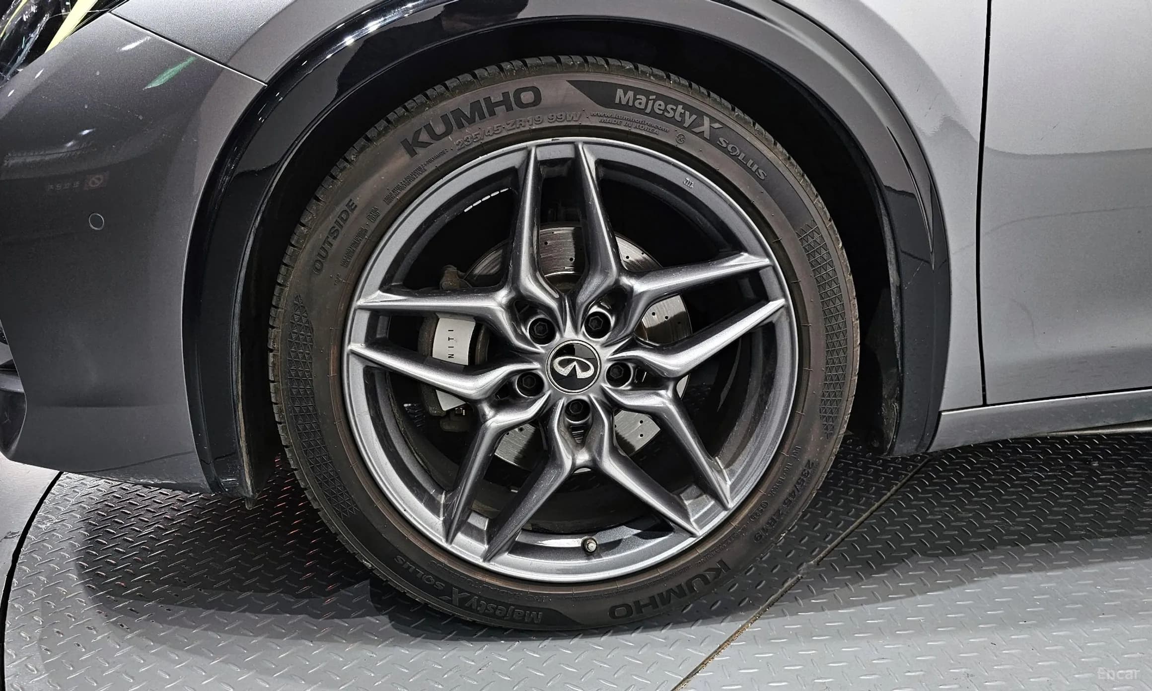 Q30