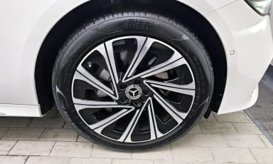 E-Class W214