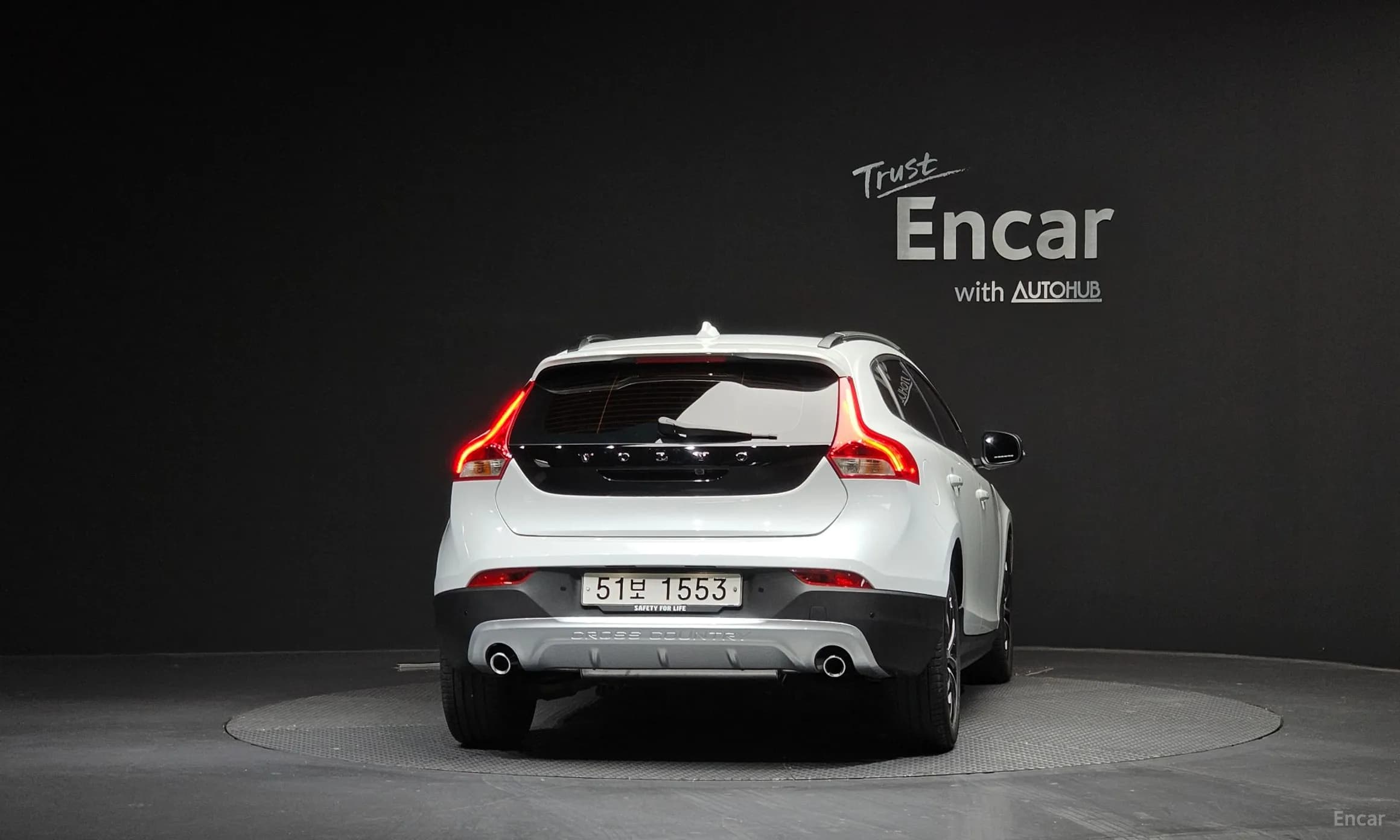 V40 Cross Country