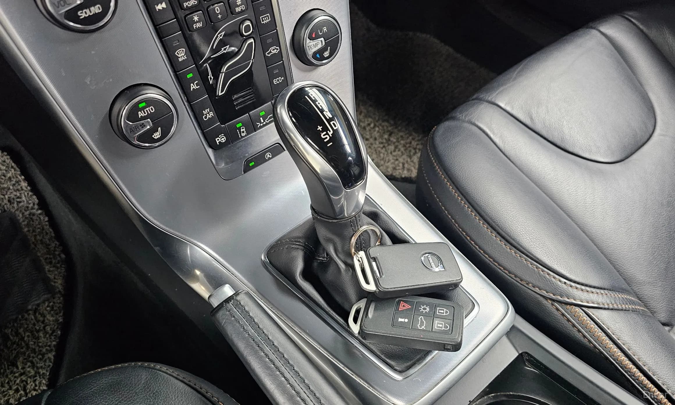 V40 Cross Country