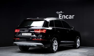 Q7 (4M)