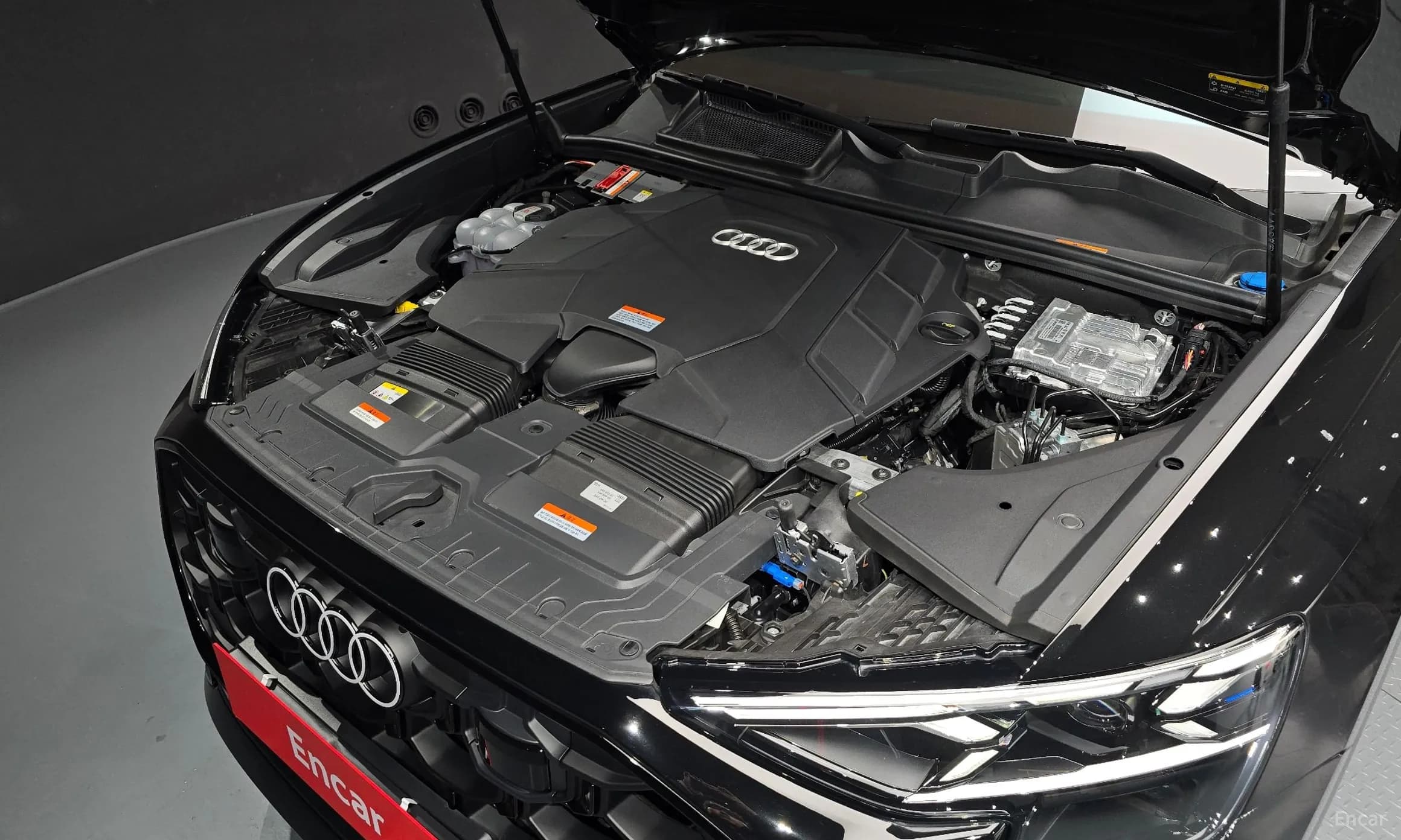 Q8 (4M)