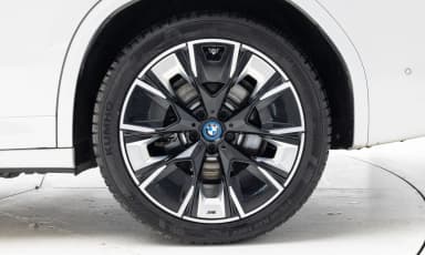 iX3