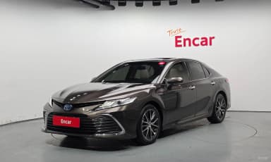 Camry (XV70)