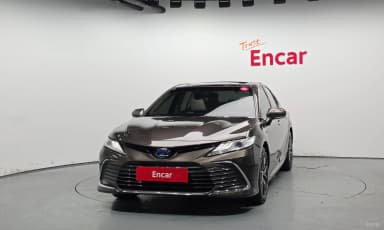 Camry (XV70)