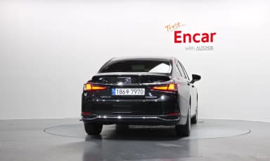 ES300h 7th Generation