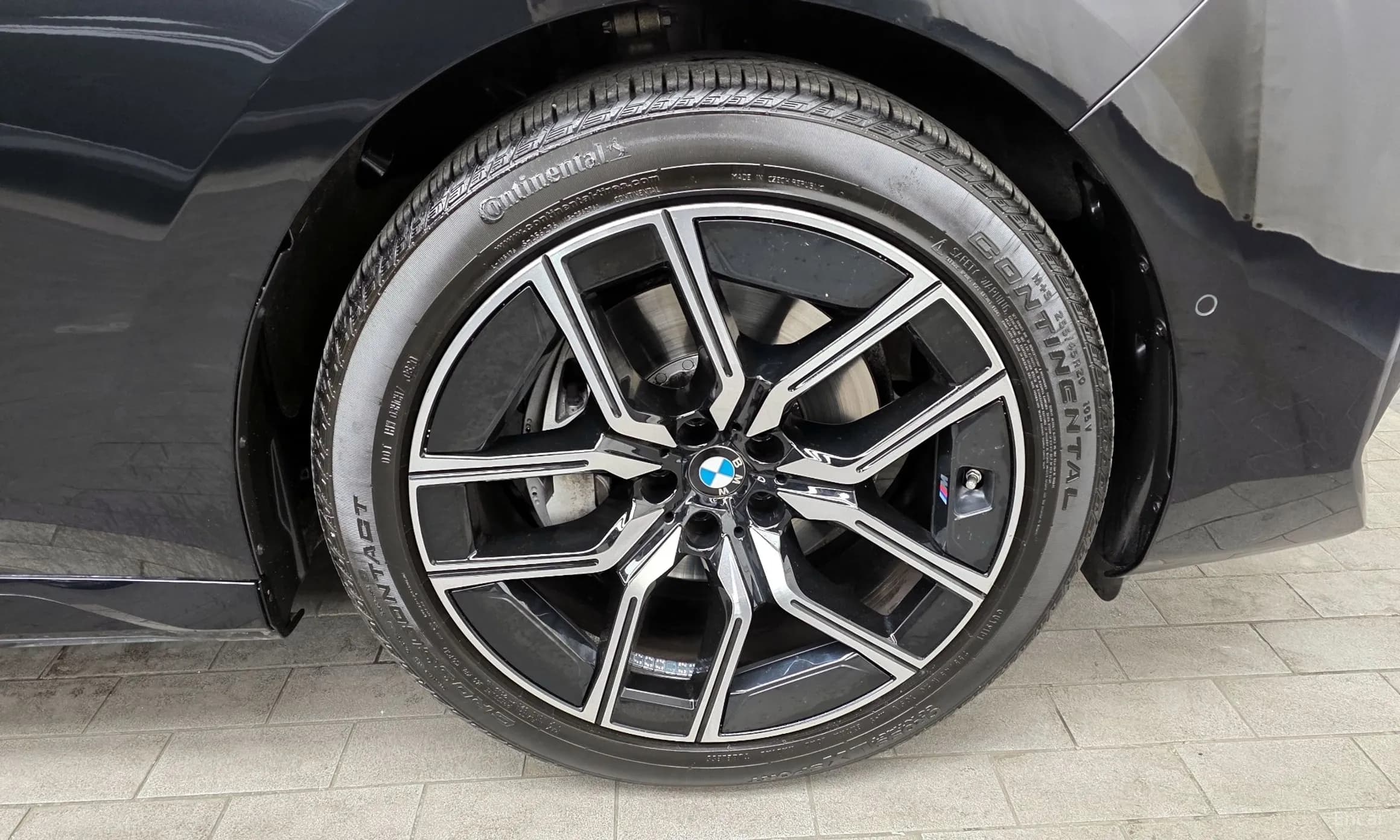 7 Series (G70)