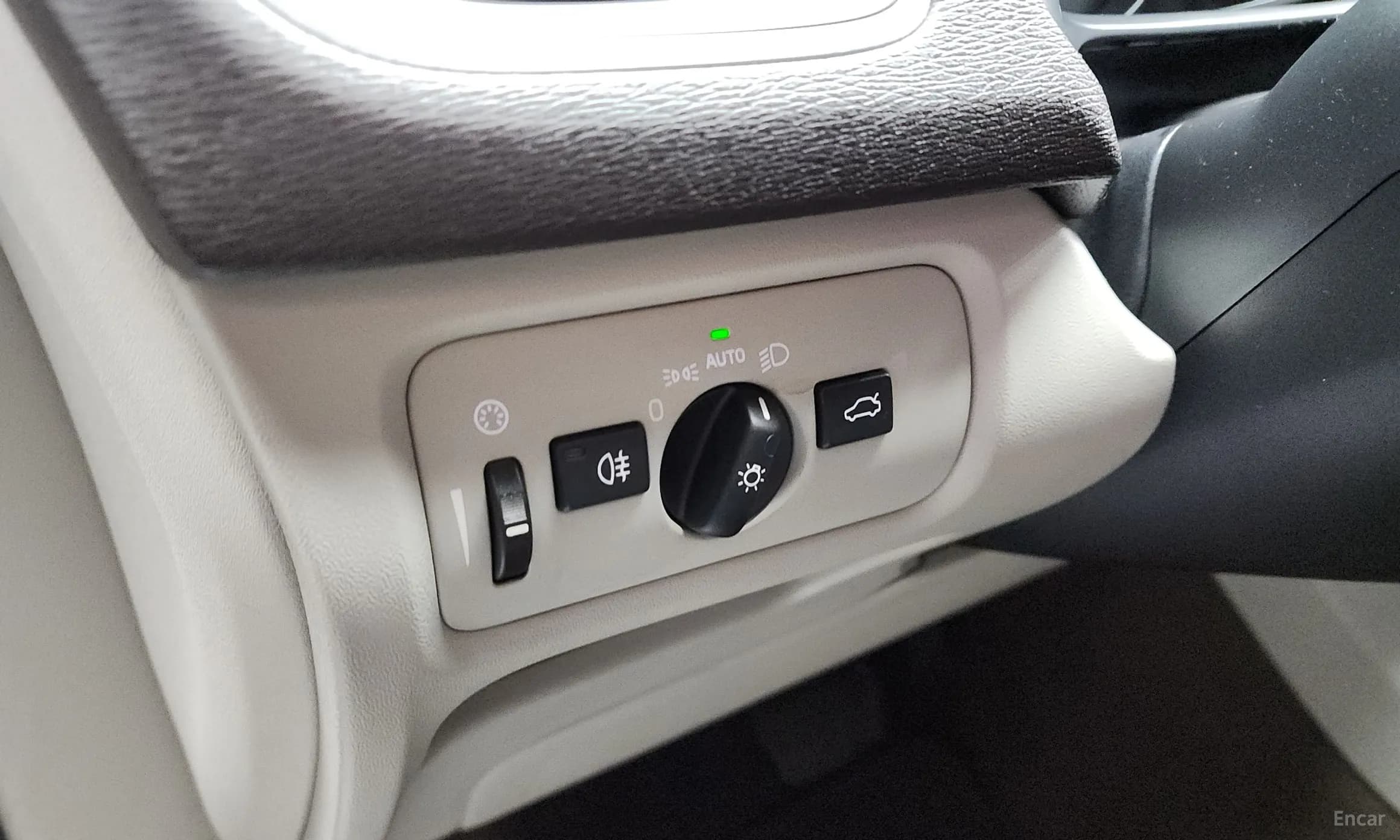V40