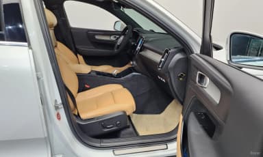 XC40