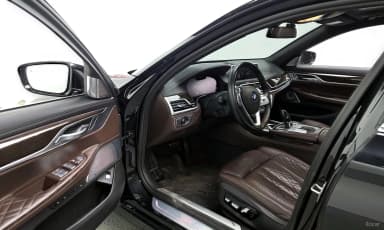 7 Series (G11)