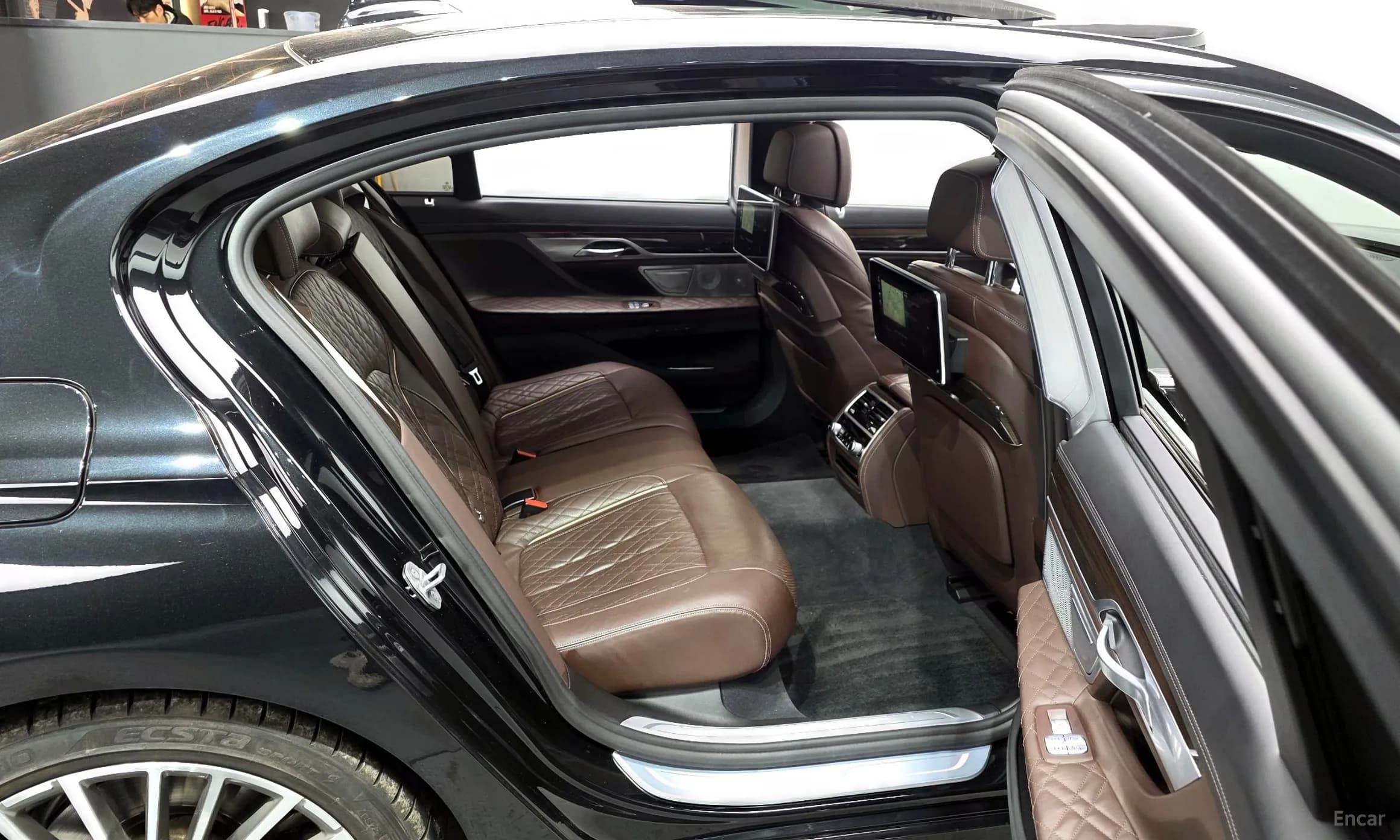 7 Series (G11)