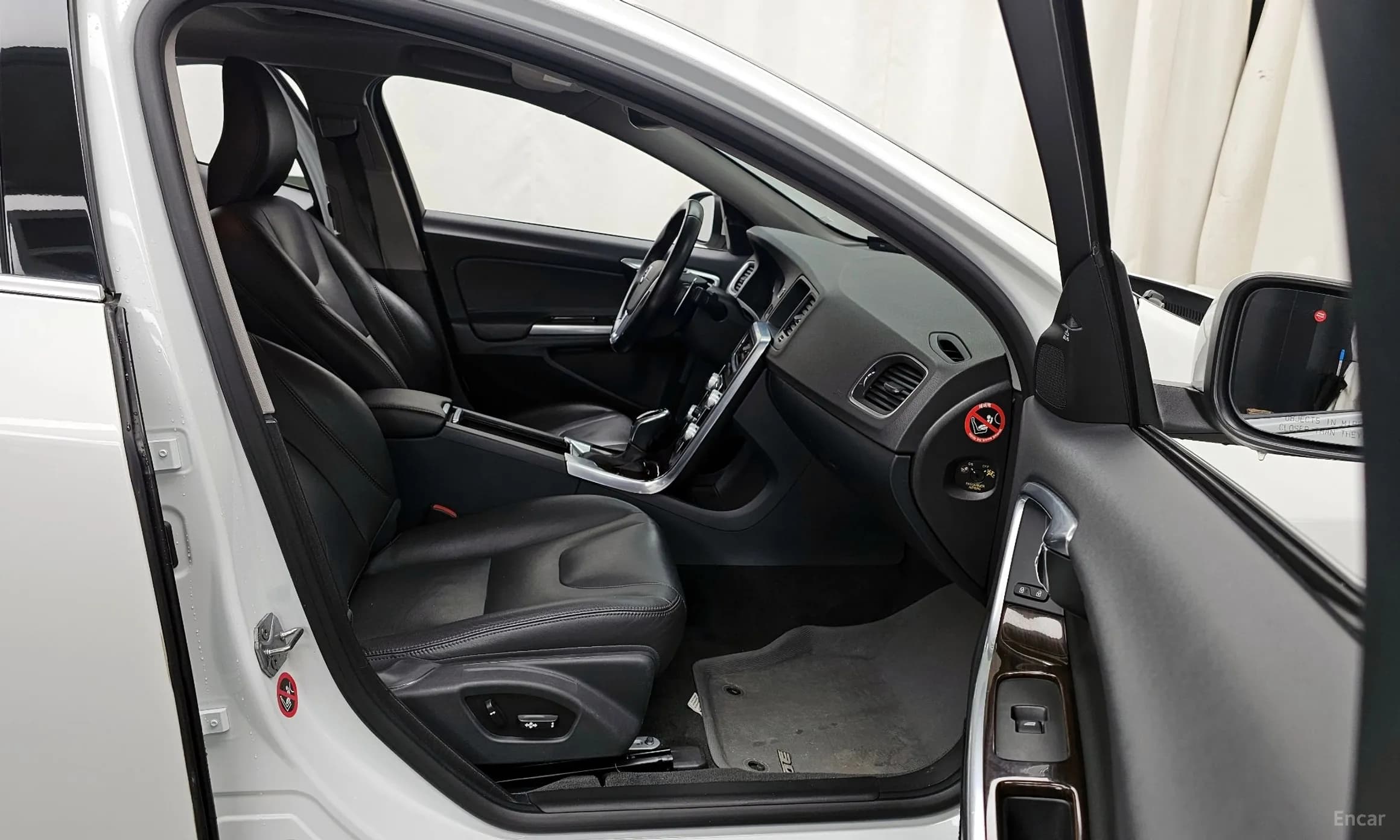 S60