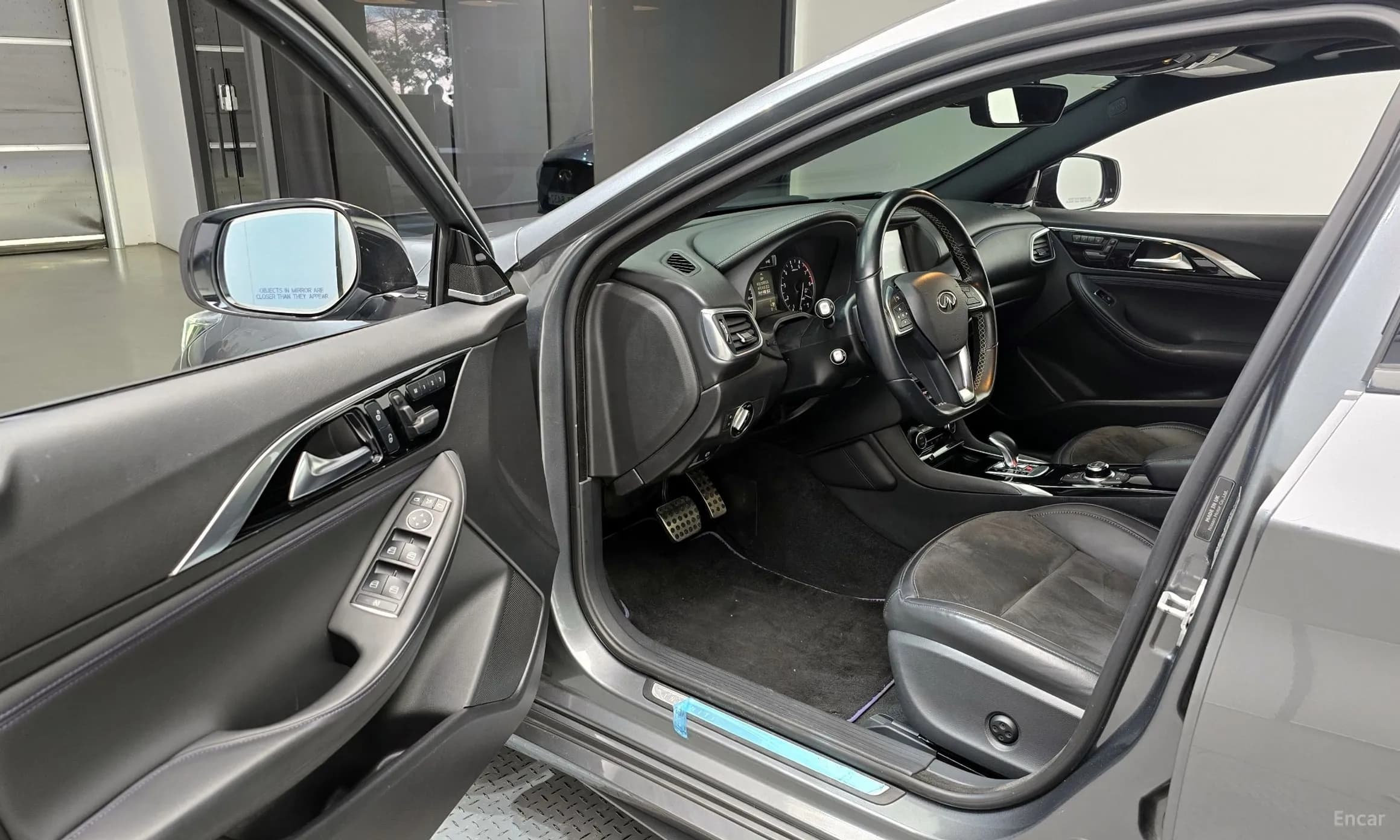 Q30