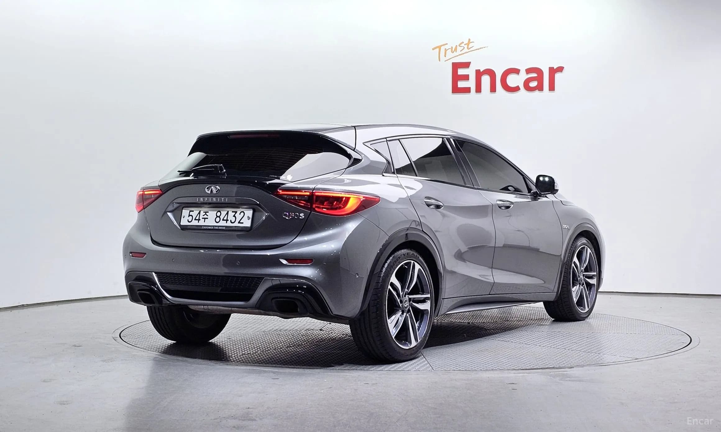 Q30