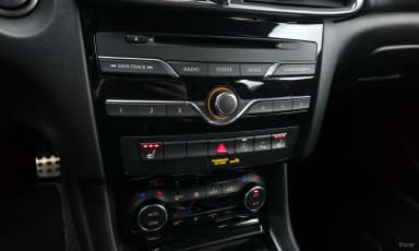 Q30