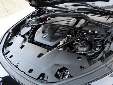 7 Series (G70)