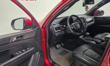 Rexton Sports Khan