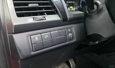 Rexton Sports Khan