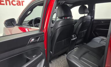 Rexton Sports Khan
