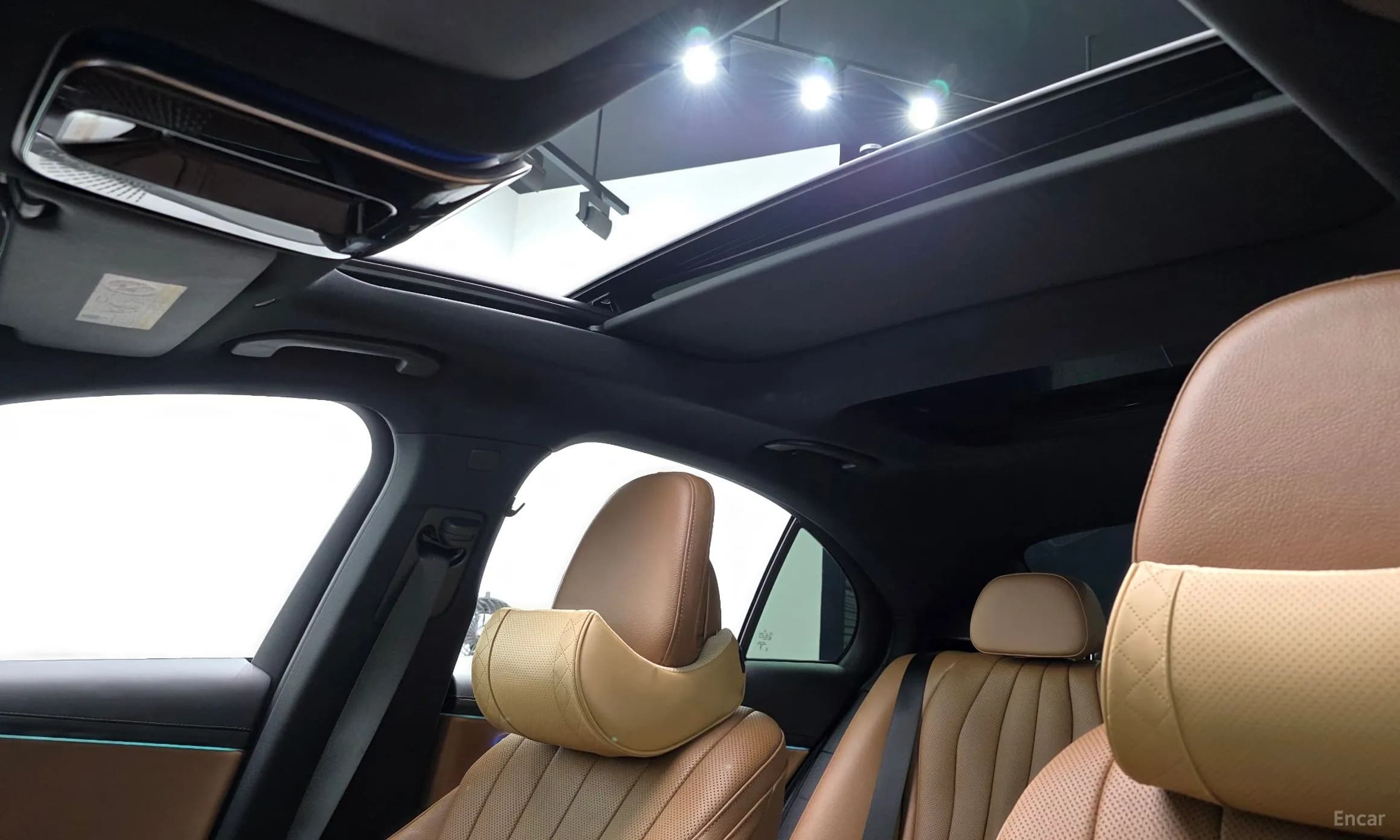 E-Class W214