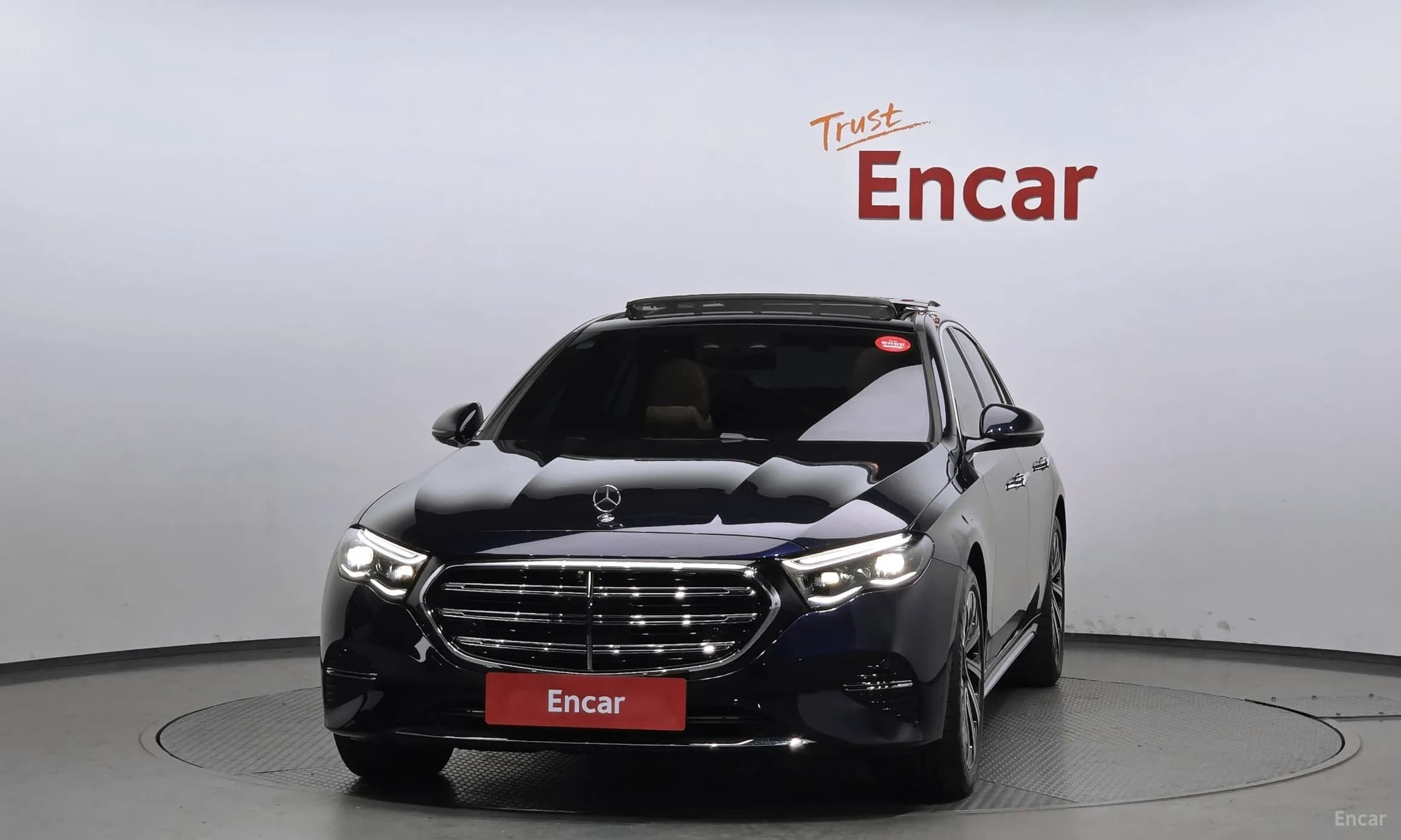 E-Class W214