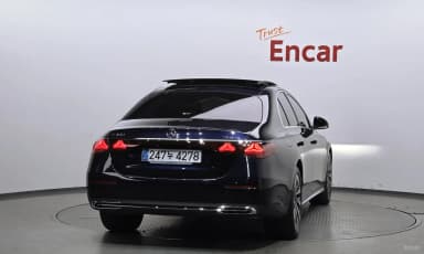 E-Class W214