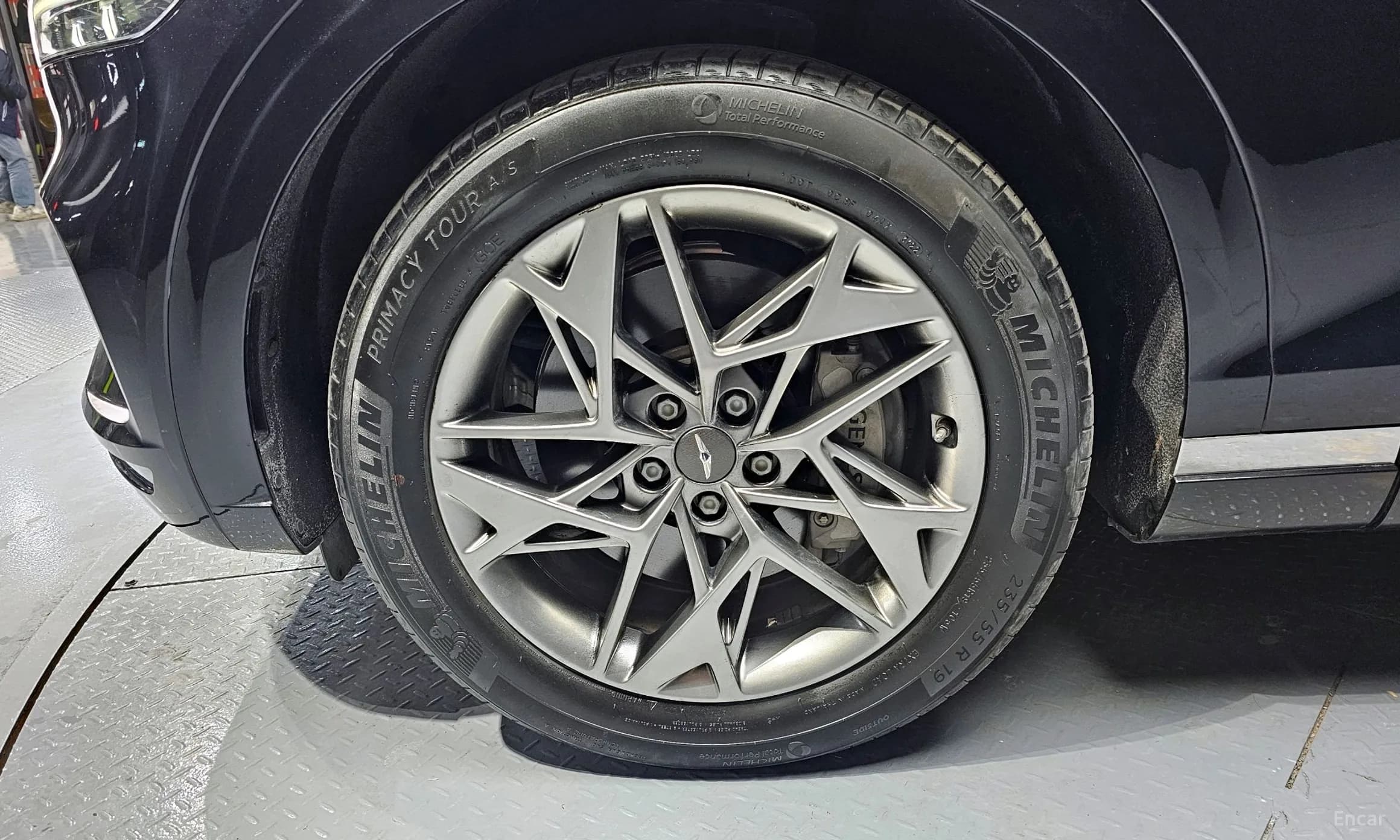 GV70