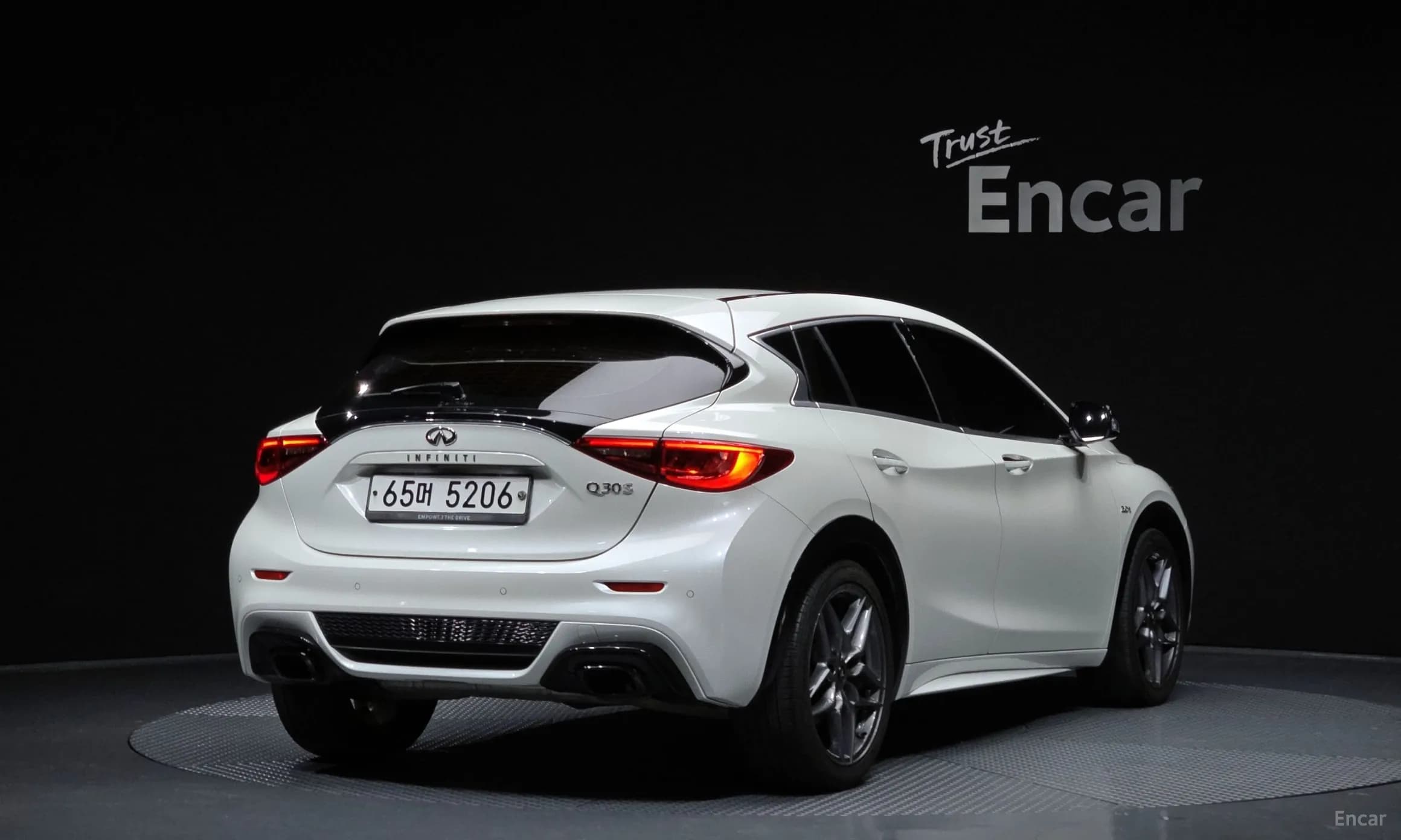 Q30