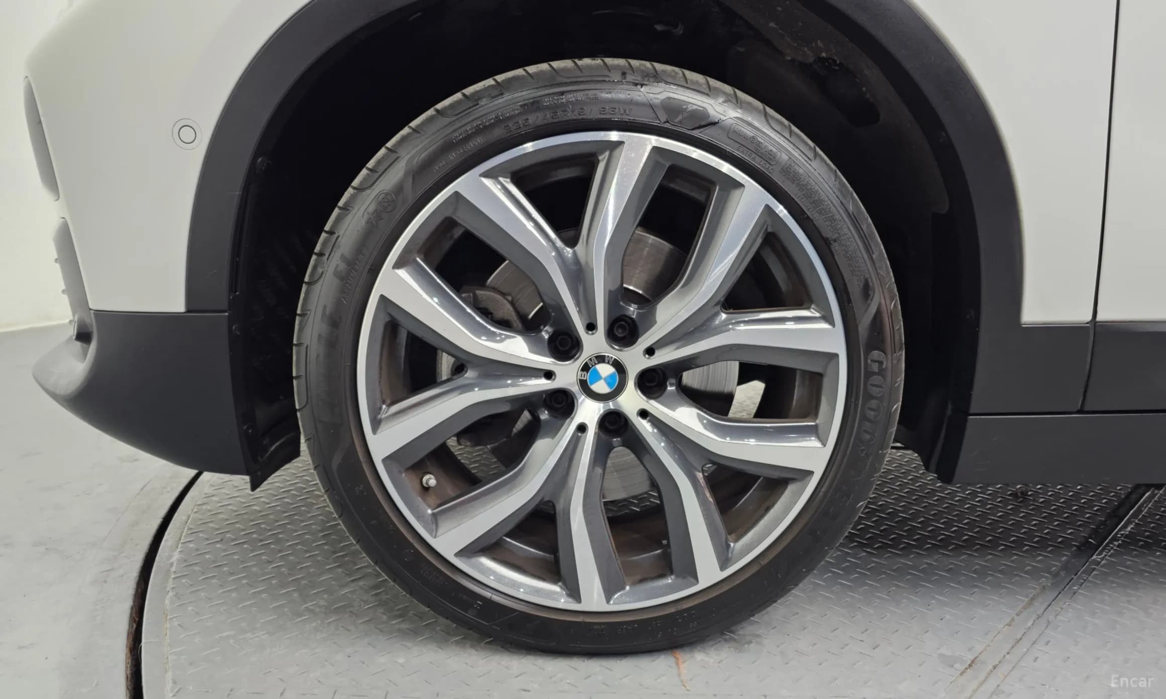 X2 (F39)